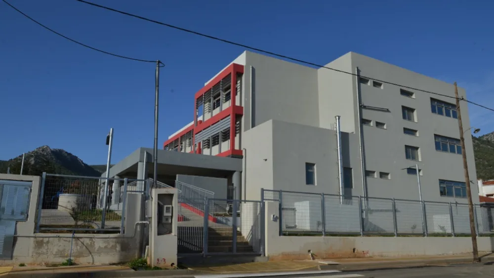 Εγκαινιάστηκε το 2ο Δημοτικό Σχολείο Νέας Μάκρης