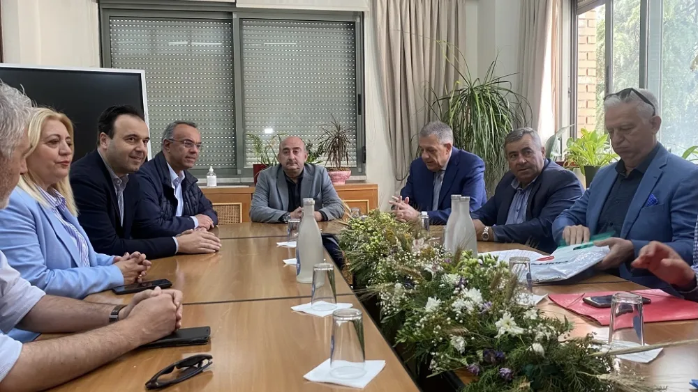 Υπογραφή σύμβασης 13,1 εκατ. ευρώ για αρδευτικά έργα στην ΠΕ Τρικάλων