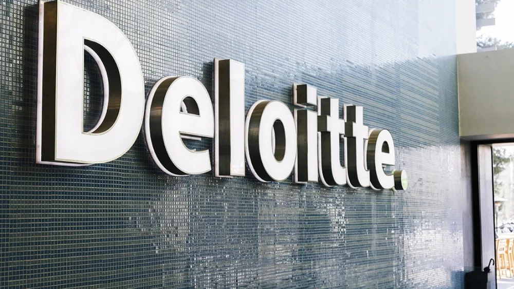 Μελέτη Deloitte: 85% των οργανισμών αύξησαν τις επενδύσεις τους στο AI το τελευταίο έτος