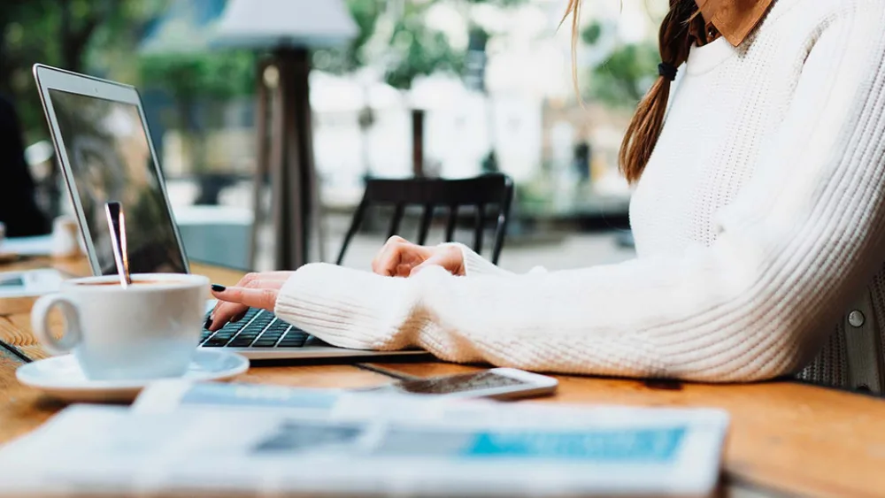 Εκπαιδευτικά προγράμματα από το ΕΚΤ: Καινοτόμες τεχνολογίες για βιώσιμη ανάπτυξη