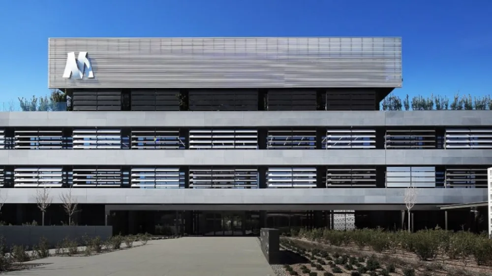 Ψήφο εμπιστοσύνης στη Metlen από Fairfax: Ανεβάζει τη συμμετοχή της στο 8,35%