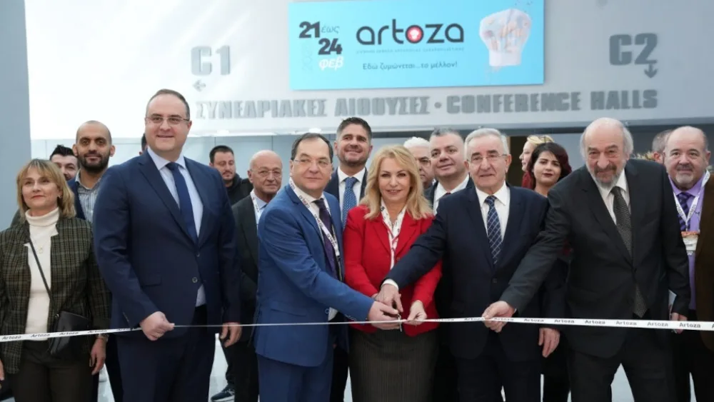Η υφυπουργός Ανάπτυξης κήρυξε την έναρξη της 19ης έκθεσης ARTOZA