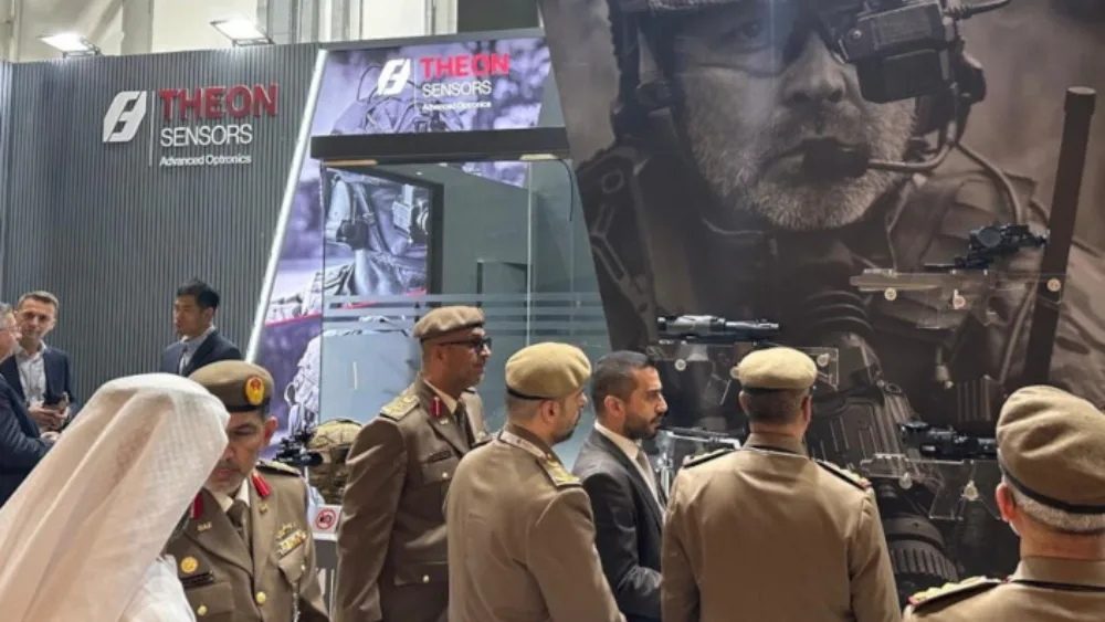 THEON: Eντυπωσιάζει στην IDEX 2025 με το νέο σύστημα A.R.M.E.D. για τον "Στρατιώτη του Μέλλοντος"