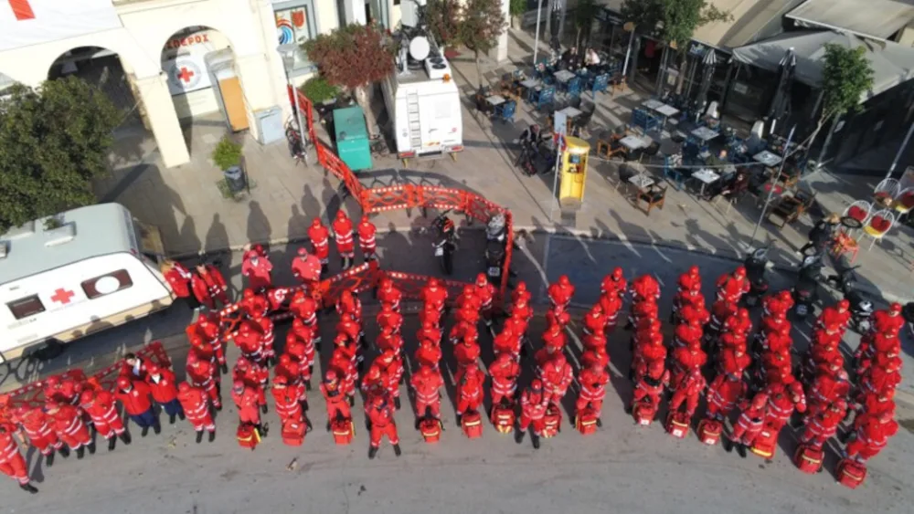 Παρουσία του Ελληνικού Ερυθρού Σταυρού στην Πάτρα - Βρισκόταν στο πλευρό των καρναβαλιστών