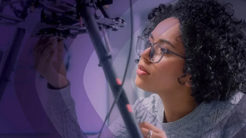 Grand Thornton: Ποιοι οι 3 βασικοί παράγοντες προώθησης της ίσης εκπροσώπησης γυναικών & ανδρών