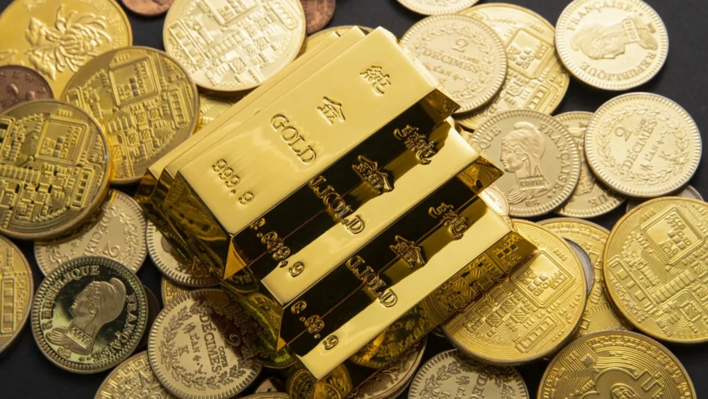 Ιστορικό ρεκόρ: Η τιμή της ουγγιάς του χρυσού ξεπέρασε τα 3.500 δολάρια