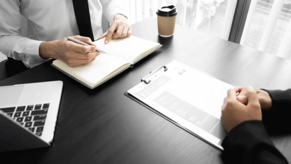 Τα κενά στο βιογραφικό σας και πώς να τα χειριστείτε έξυπνα