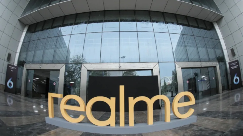 realme: Νέα σειρά ασύρματων ακουστικών και smartwatches για το 2025