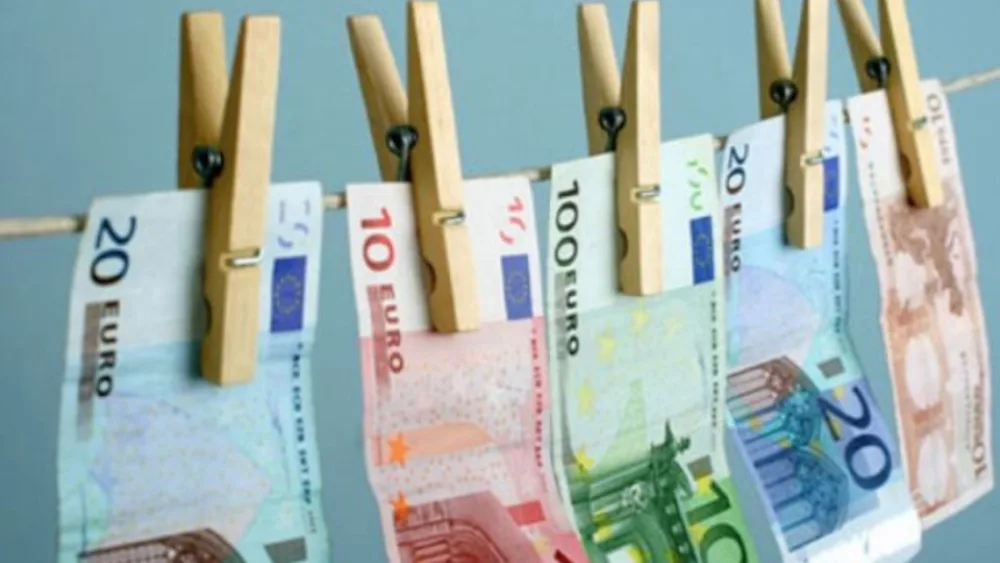 Εξάρθρωση κυκλώματος που ζημίωσε με πάνω από 100 εκατ. ευρώ το Δημόσιο