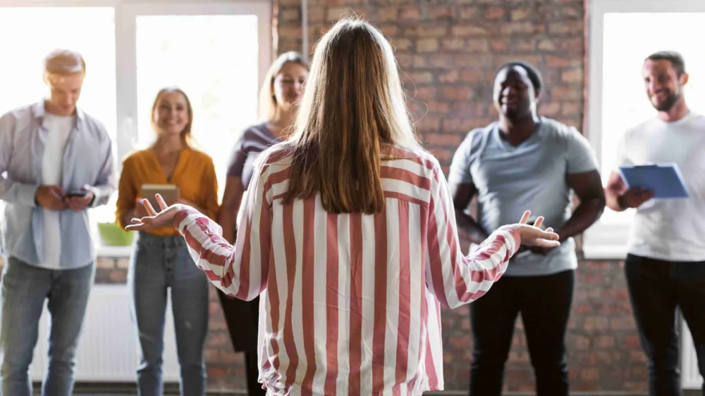 Η πλάνη της ταχύτητας: Γιατί η αποφασιστικότητα δεν είναι πάντα αρετή