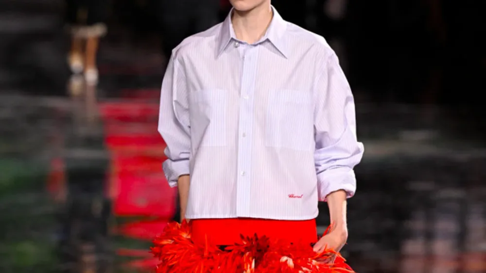 Η Chanel, τα πουκάμισα, ο Matthieu Blazy και η  γκαρνταρόμπα του Ναπολέοντα Α'