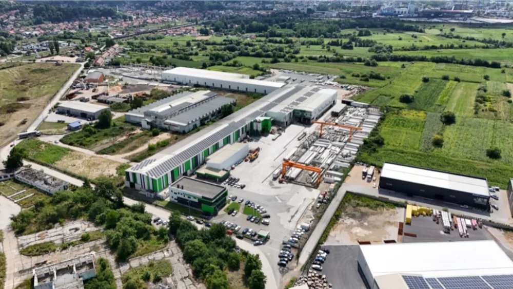 Molins και ΤΙΤΑΝ προχωρούν στην εξαγορά της Baupartner