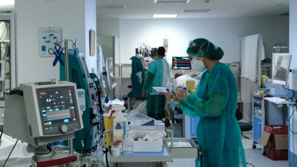 ΕΣΠΑ: 15,3 εκατ. για ενεργειακή αναβάθμιση των Νοσοκομείων Πειραιά Μεταξά, Χανίων και Πέλλας