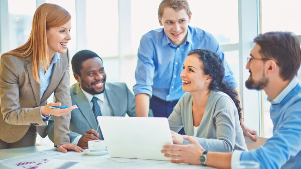 Θετικά νέα από την απασχόληση με συνολικά 317.301 νέες θέσεις εργασίας από Ιανουάριο έως Αύγουστο