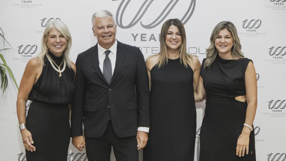 Η TOR Hotel Group της οικογένειας Τορνιβούκα έκλεισε αισίως 100 χρόνια φιλοξενίας και το γιόρτασε