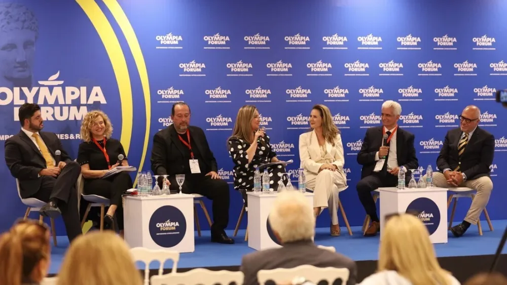 Τεχνητή Νοημοσύνη: Τι πρέπει να αναμένουμε σε Υγεία, Εργασία και Τέχνες τα επόμενα χρόνια