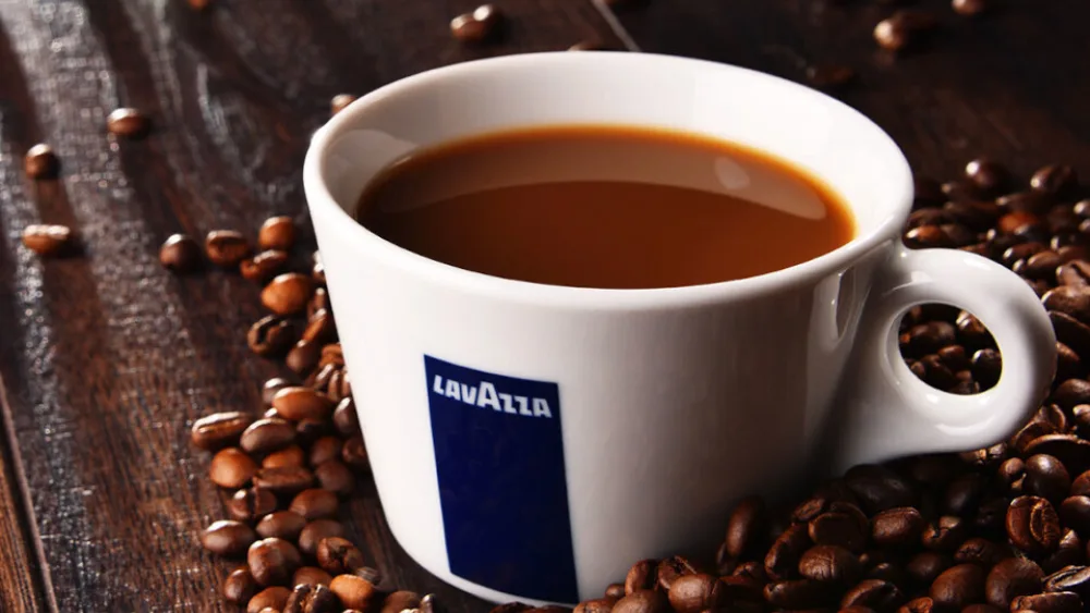 Η εταιρεία καφέ Lavazza κλείνει 130 χρόνια αριστείας και το γιορτάζει με το σποτ “Coffee Maestro”