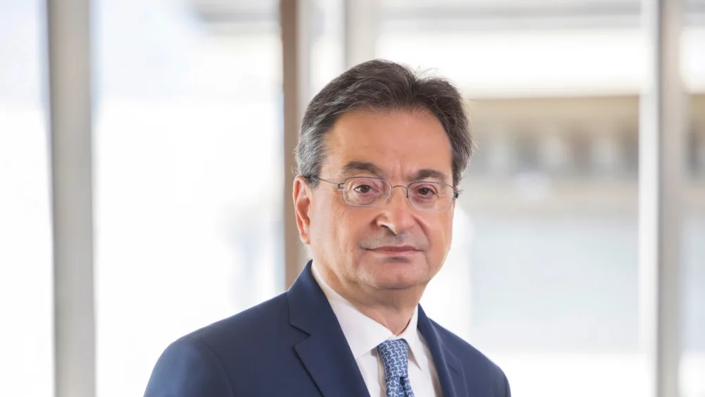 Φ, Καραβίας, Eurobank: «Η Ελλάδα αντιμετωπίζει την κρίση με ανθεκτικό τραπεζικό σύστημα»