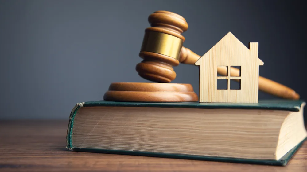 Εφορία: Ξεκινά νέος γύρος πλειστηριασμών σε ακίνητα μεγαλοοφειλετών του Δημοσίου