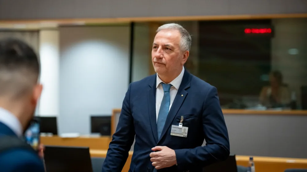 Καλαφάτης: «Δημιουργούμε τις προϋποθέσεις όχι μόνο για να επιστρέψουν οι επιστήμονές μας στην πατρίδα, αλλά για να έχουν τις συνθήκες εκείνες ώστε να μη φύγουν ξανά»