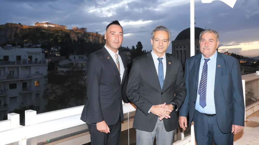 To Ελληνικό Εμπόριο στέκεται στο πλευρό των Εθελοντών Αιμοδοτών