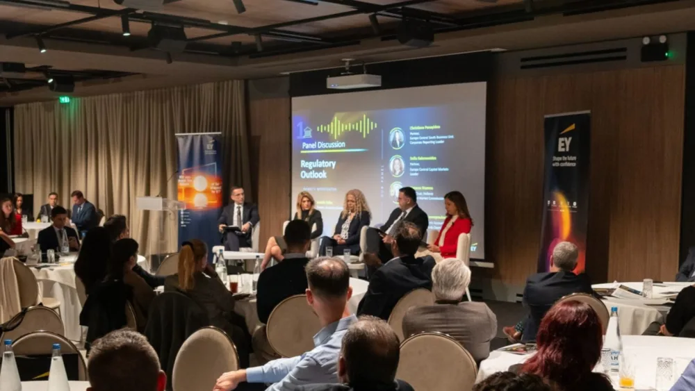 EY: Οι εταιρικές αναφορές μετασχηματίζονται με AI, CSRD - Εξελίξεις στα πρότυπα IFRS και ESRS