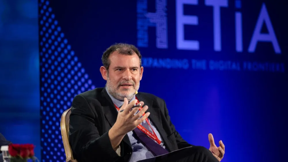 Α. Τσακανίκας (Καθηγητής ΕΜΠ): Υπερέβη τα 800 εκατ. ευρώ το 2025 στο ελληνικό ΑΕΠ η συνεισφορά του τομέα των ημιαγωγών