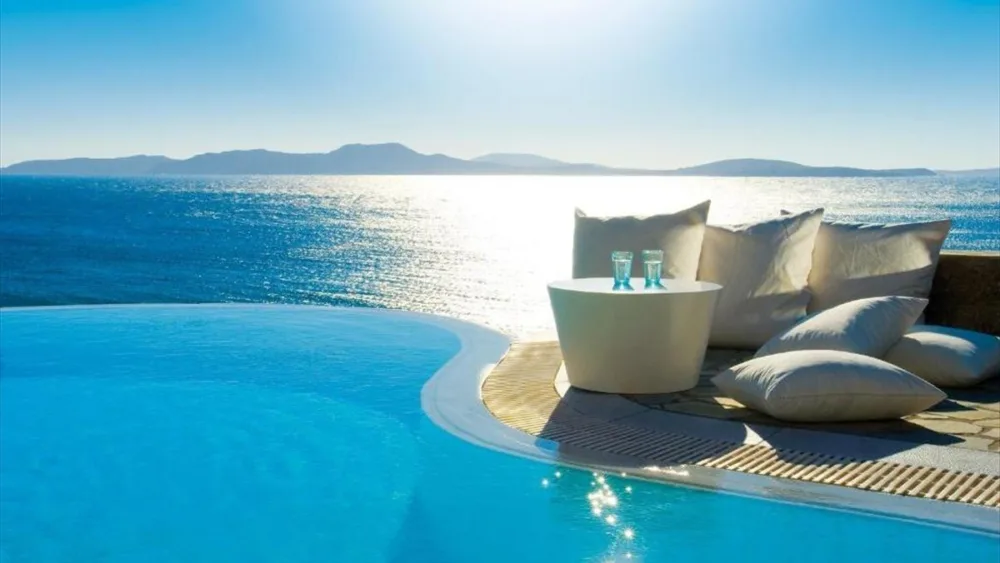 Μείωση παρουσίασαν οι αφίξεις και οι διανυκτερεύσεις στα καταλύματα τον Ιανουάριο 2026