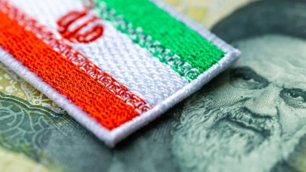 Ιράν: Οι αθρόες εθνικοποιήσεις επιχειρήσεων, η ισλαμοποίηση της οικονομίας & οι βαθιές κοινωνικές ανισότητες