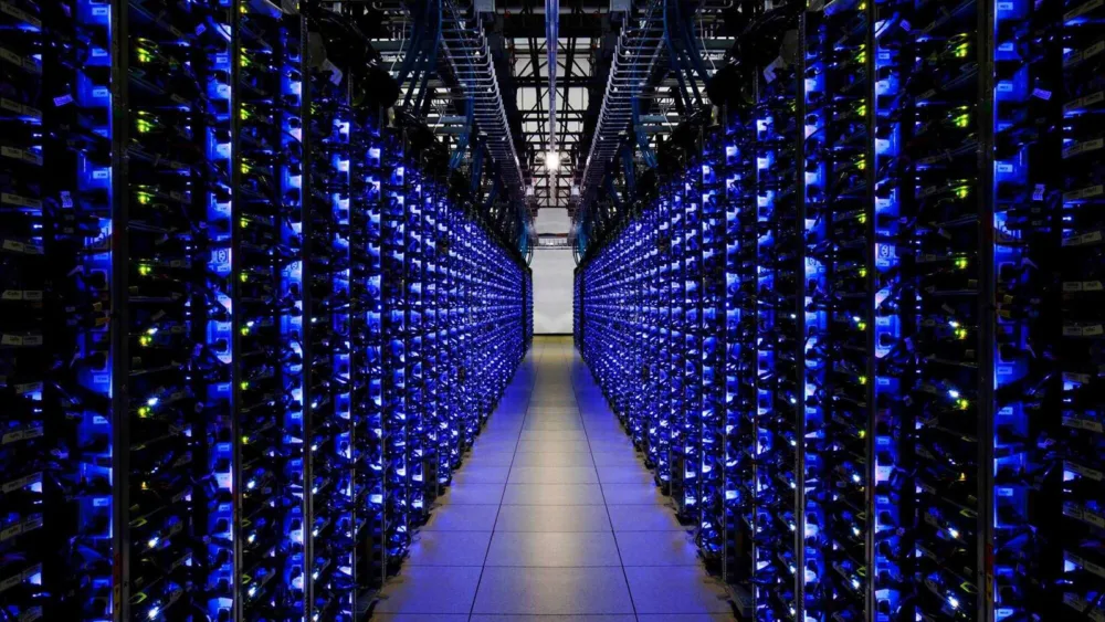 Data Centers: Ένα ακόμη μεγάλο στοίχημα για την Ελλάδα και... ο χρησμός Moody's για επενδύσεις - μαμούθ