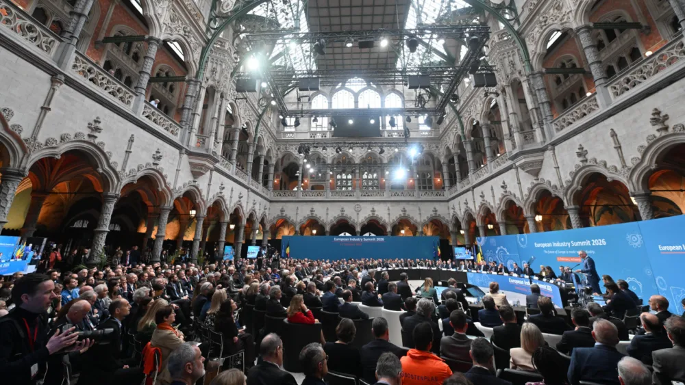 ΣΕΒ - ΣΒΣΕ από Αμβέρσα: «Χωρίς δυνατή ευρωπαϊκή βιομηχανία, δεν γίνεται να υπάρξει ανθεκτική, ασφαλής και δυνατή Ευρώπη»