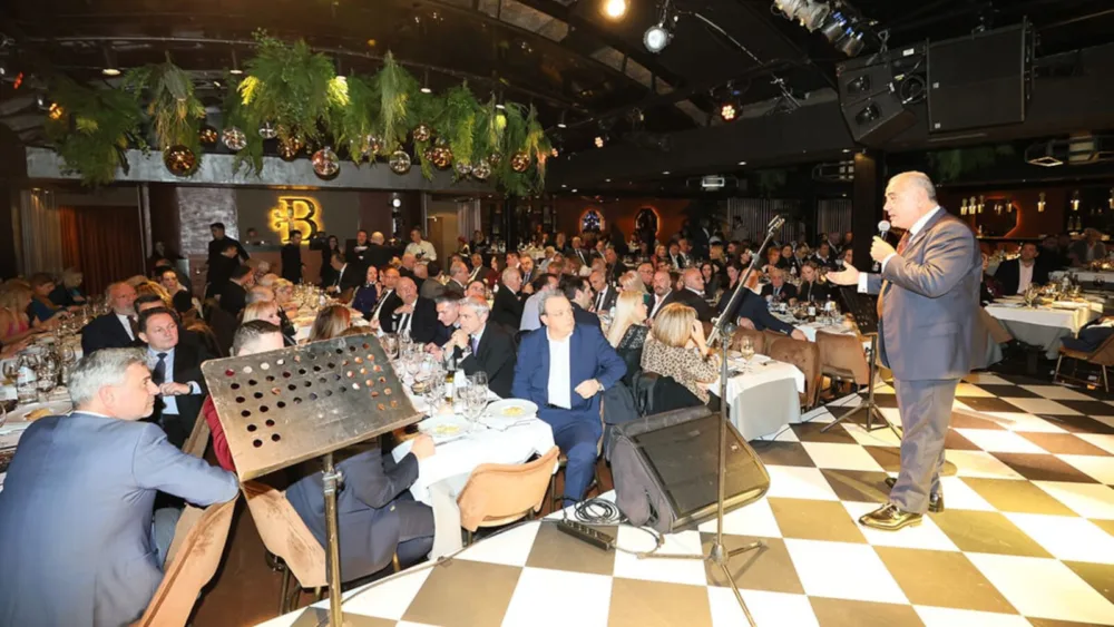 Ισχυρή η παρουσία του πολιτικού κόσμου και της αγοράς στην κοπή της πρωτοχρονιάτικης πίτας του Ε.Ε.Α. - Το μήνυμα Χατζηθεοδοσίου