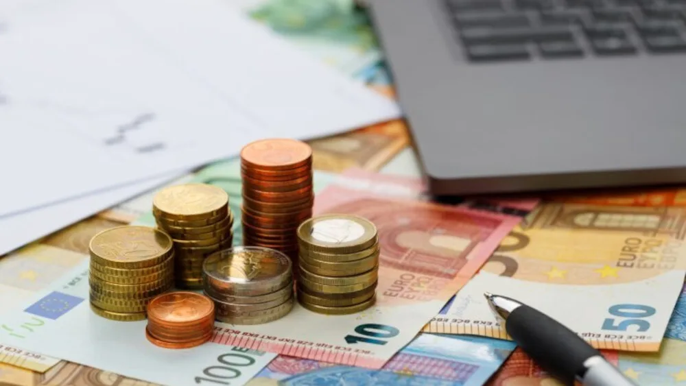 Κίνημα «δεν πληρώνω» από το Δημόσιο για τα ληξιπρόθεσμα χρέη: Οφειλές δισ. ευρώ και καθυστερήσεις που πλήττουν την οικονομία