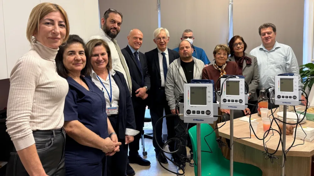 Η MINOAN LINES δώρισε 4 ψηφιακά τροχήλατα πιεσόμετρα στον Σύλλογο Νεφροπαθών Μεταμοσχευμένων εκ Νεφρού Περιφέρειας Ηρακλείου «Αναγεννιέμαι»