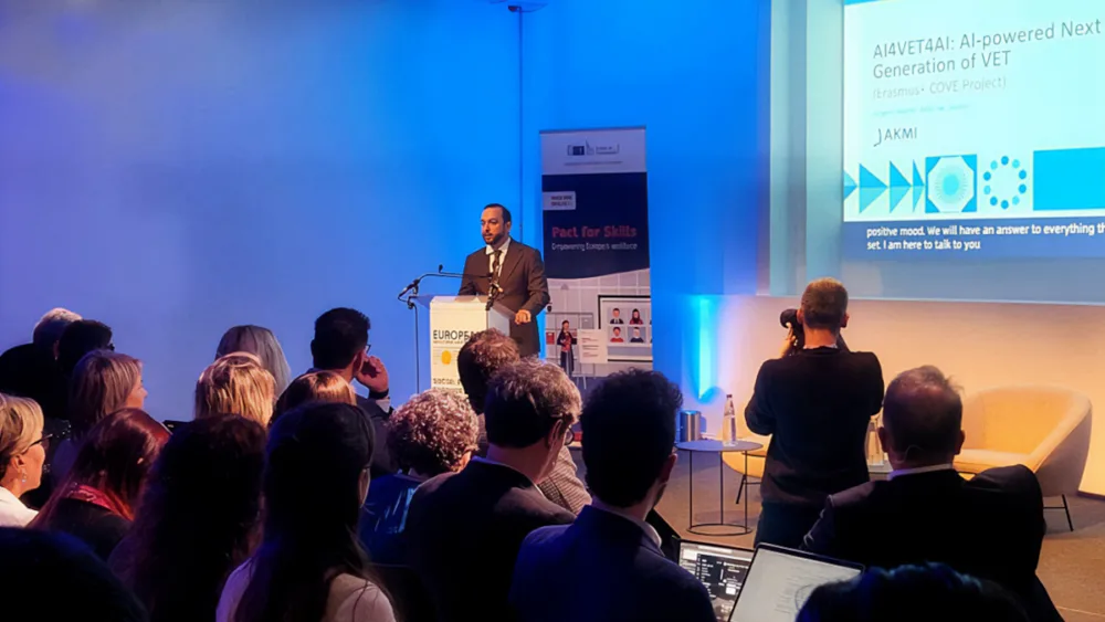 Ανώτερη Σχολή ΑΚΜΗ: Παρουσίασε έργο της στο κορυφαίο Forum της Ευρωπαϊκής Επιτροπής για την απασχόληση