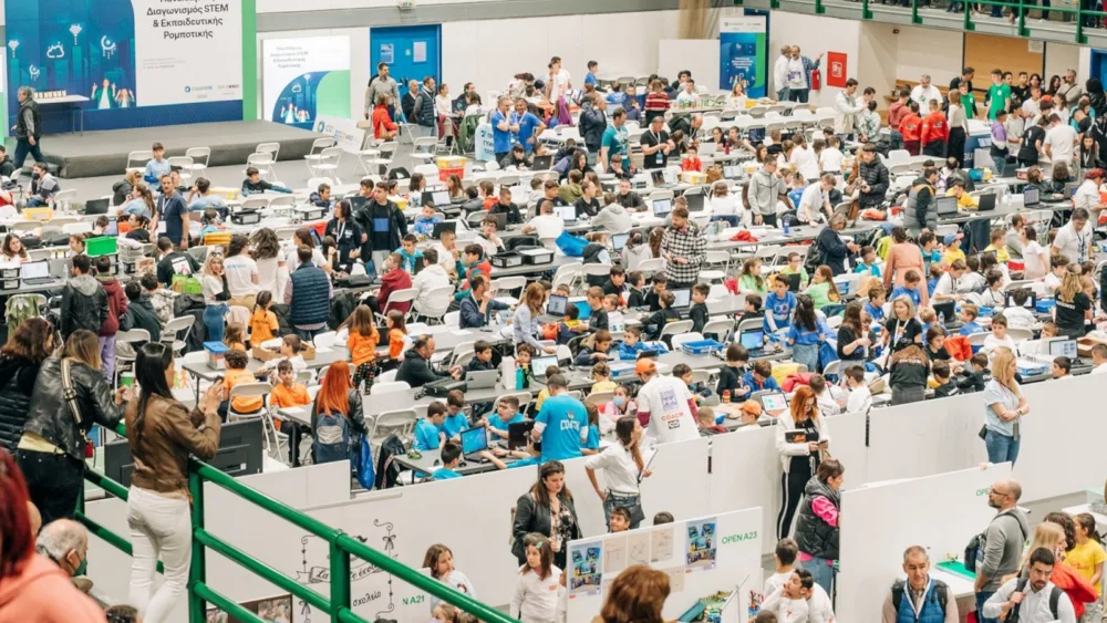 Πανελλήνιος Διαγωνισμός STEM 2026, με στρατηγικό συνεργάτη την COSMOTE TELEKOM: Στο επίκεντρο η Τεχνητή Νοημοσύνη