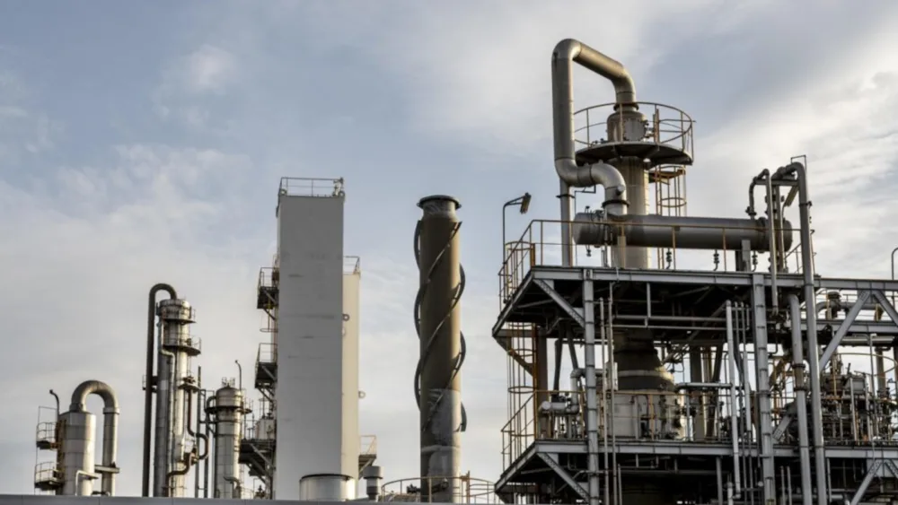 Διυλιστήρια: Θα βγάλουν κέρδη από την κρίση του πετρελαίου αλλά ουδείς γνωρίζει πόσα θα είναι αυτά