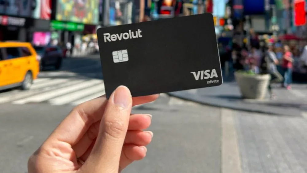 Η Revolut πήρε τραπεζική άδεια στη Μεγάλη Βρετανία – Τι αλλάζει