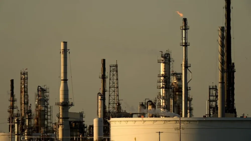 Goldman Sachs: Το κακό σενάριο για τον πόλεμο δίνει πετρέλαιο στα 130 δολάρια και το πολύ κακό στα 150 δολάρια βαρέλι