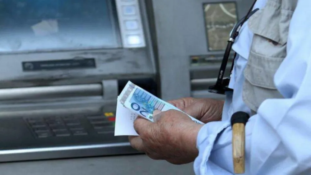 Αυτές είναι οι ημερομηνίες για τις συντάξεις Απριλίου - Νωρίτερα η καταβολή τους λόγω της 25ης Μαρτίου