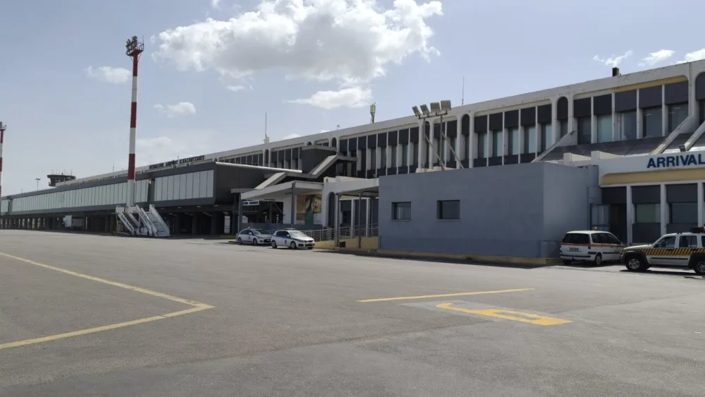 Κατά 10% αυξήθηκαν οι επιβάτες στα 24 αεροδρόμια της ΥΠΑ για το πρώτο δίμηνο του 2026