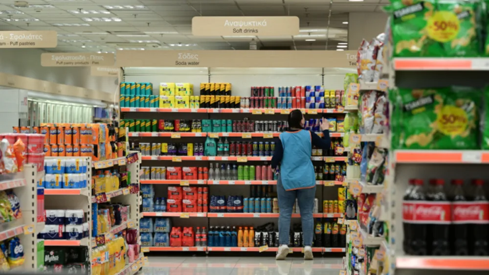 Άνοδος πληθωρισμού – μείωση όγκου πωλήσεων: Ένα «κοκτέιλ» που δεν θέλουν ούτε οι επιχειρήσεις ούτε οι καταναλωτές