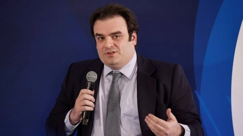 Πιερρακάκης: Προσωρινά και στοχευμένα τα μέτρα - Τέσσερις κατευθύνσεις παρέμβασης