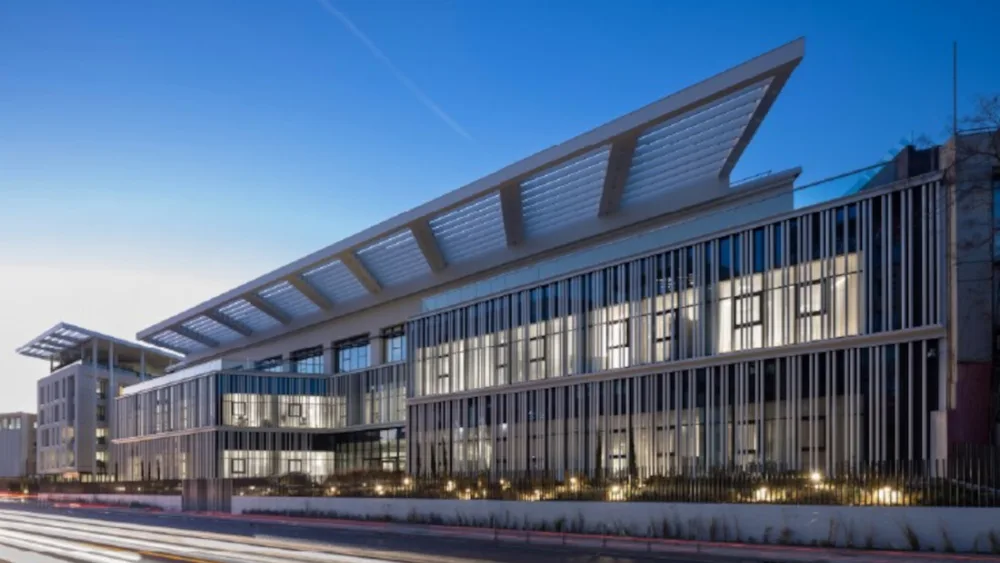 Στην Premia Properties το καμπανάκι στο Χρηματιστήριο Αθηνών για το νέο ομολογιακό δάνειο