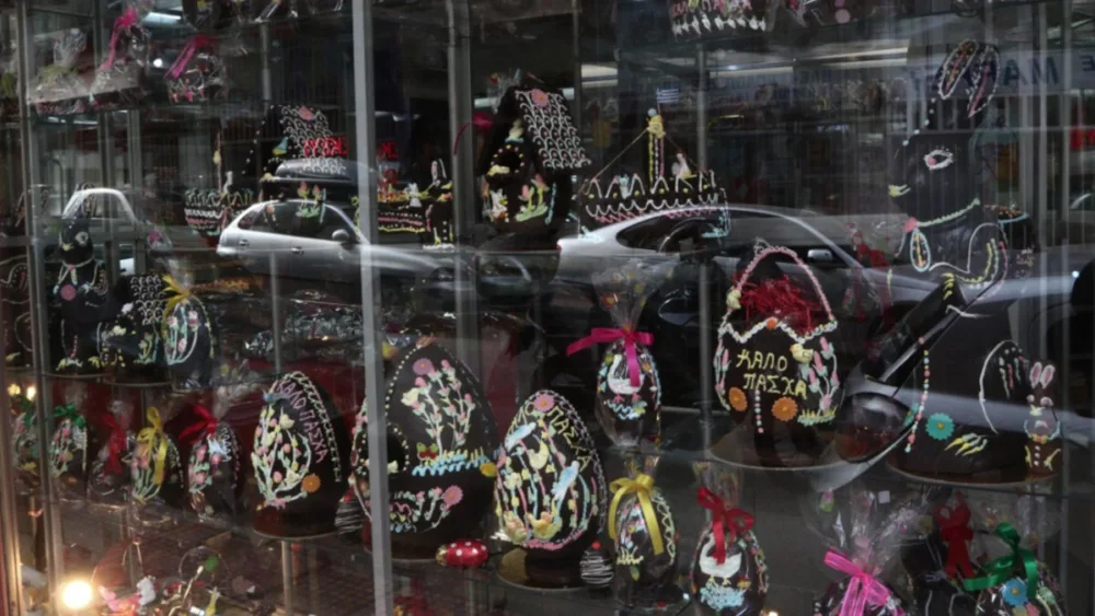 Ξεκινάει αύριο, Πέμπτη 2 Απριλίου, το πασχαλινό ωράριο των εμπορικών καταστημάτων - Τι ισχύει σε Αθήνα, Θεσσαλονίκη και Πειραιά