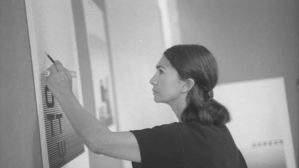 Άνοιξη στο ΕΜΣΤ: 3 νέες εκθέσεις μεταφυτεύουν ρίζες της ελληνικής πρωτοπορίας