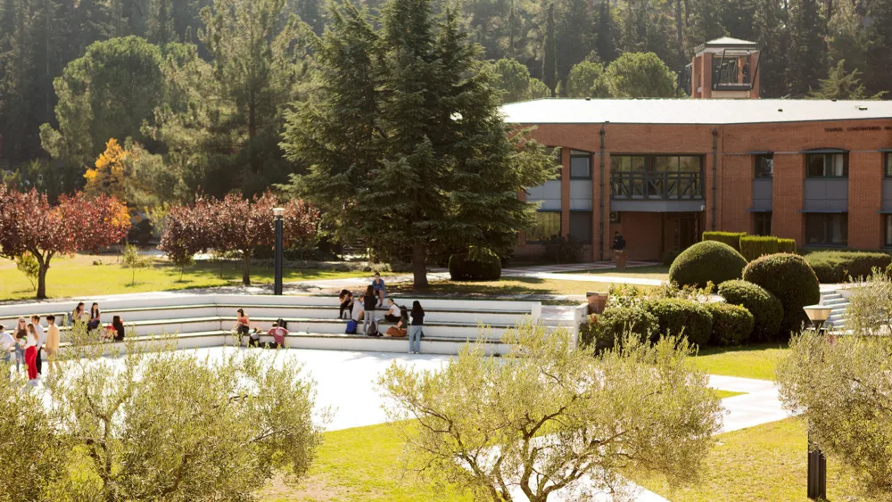 Το Πανεπιστήμιο Ανατόλια προχωρά στην πιστοποίηση μεταπτυχιακών προγραμμάτων