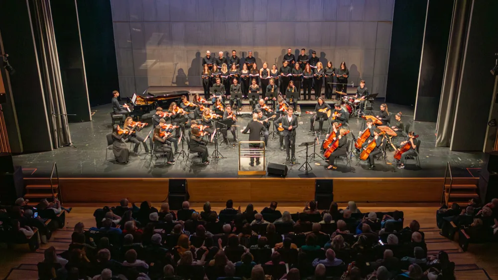 AEGEAN: Μια βραδιά μουσικής και προσφοράς για τα μέλη των ΚΑΠΗ Θεσσαλονίκης