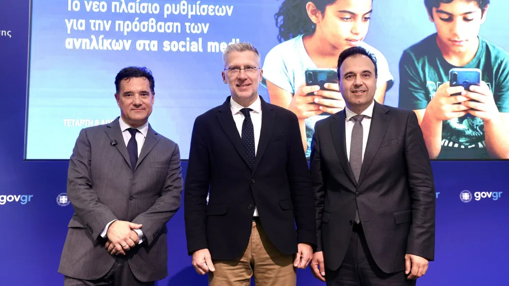 Το νέο πλαίσιο ρυθμίσεων για την πρόσβαση των ανηλίκων στα social media