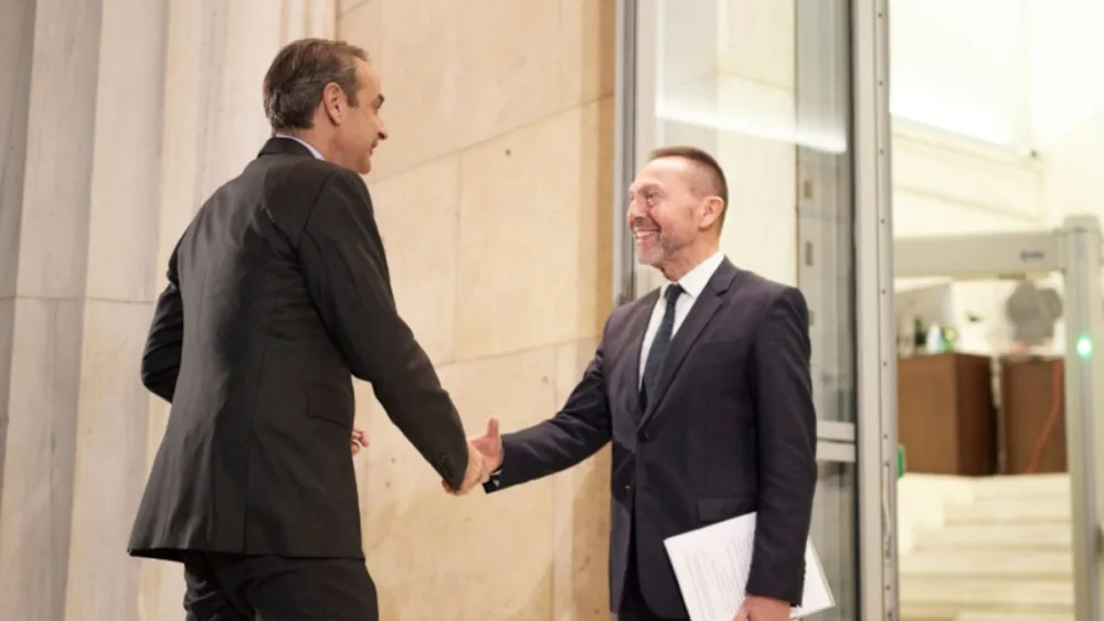 Την ανανέωση της θητείας του Γιάννη Στουρνάρα στην Τράπεζα της Ελλάδος προτείνει η κυβέρνηση